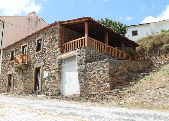 Serapicos House Браганса